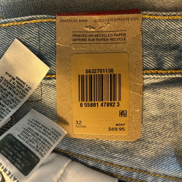 NWT LEVI’S 501 ORIGINAL SHORT HIGH RISE WOMENS - Picture 10 of 12